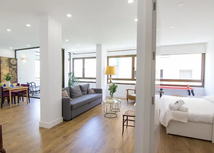 Blue Horizon Canteras