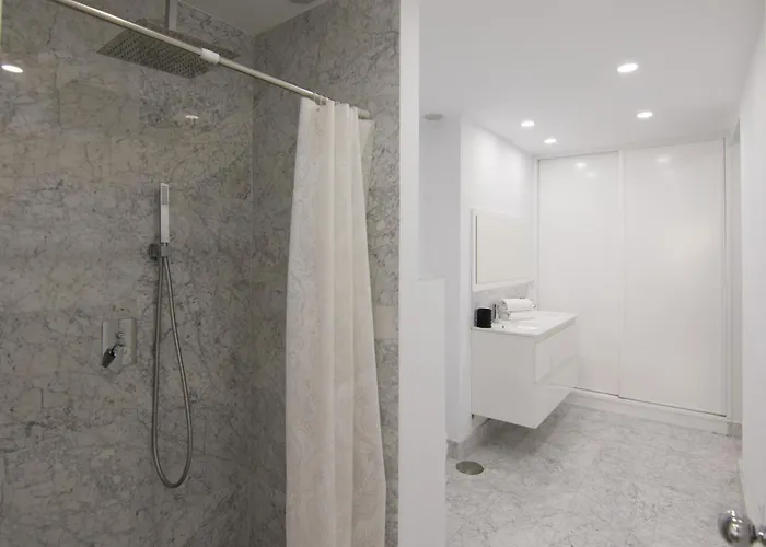 Blue Horizon Canteras